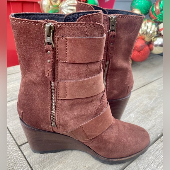 Sorel Suede Wedge Boots Women 7 - Picture 3 of 10